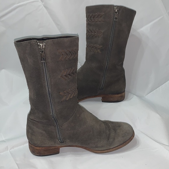 Ugg Gray Caitlin suede Boots With chevrons Size 5 - Picture 5 of 9